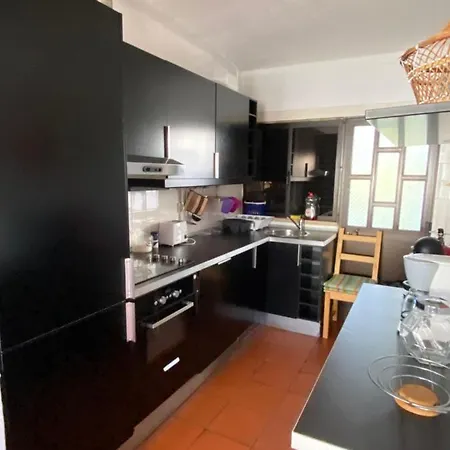 Summer House, Only 2 Minutes To The Beach In Vilamoura! Vilamoura